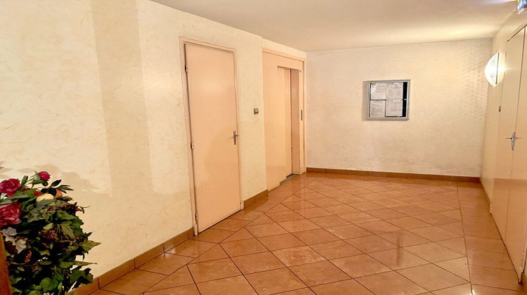 Ma-Cabane - Vente Appartement MONTLUCON, 42 m²