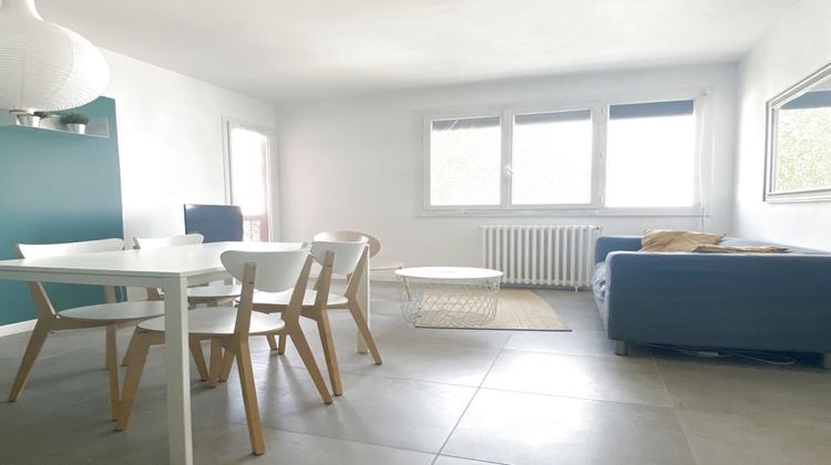 Ma-Cabane - Vente Appartement MONTLUEL, 90 m²