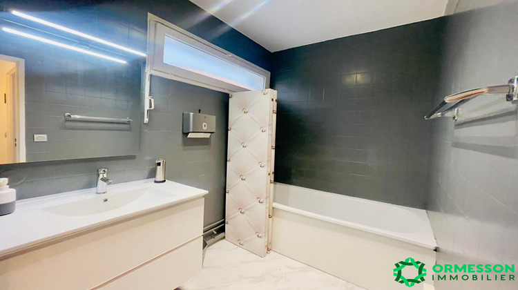 Ma-Cabane - Vente Appartement MONTMORENCY, 54 m²