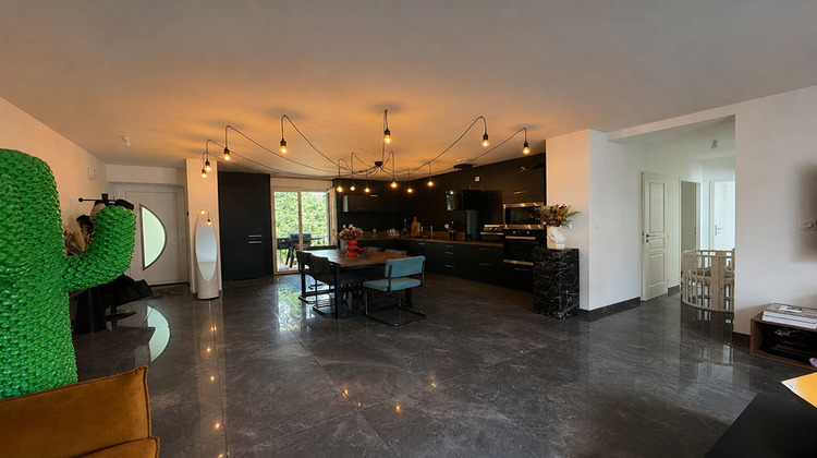 Ma-Cabane - Vente Appartement MONTMOROT, 79 m²