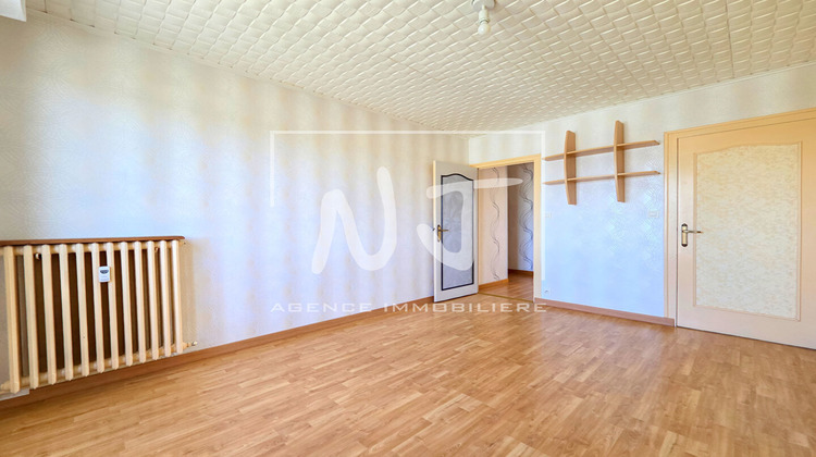 Ma-Cabane - Vente Appartement MONTREUIL-JUIGNE, 93 m²