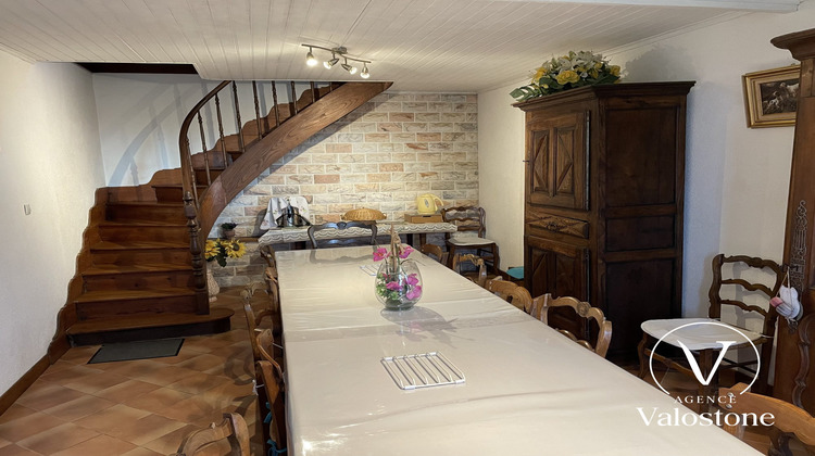 Ma-Cabane - Vente Appartement Montsoue, 197 m²