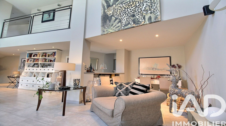 Ma-Cabane - Vente Appartement Morières-Lès-Avignon, 216 m²