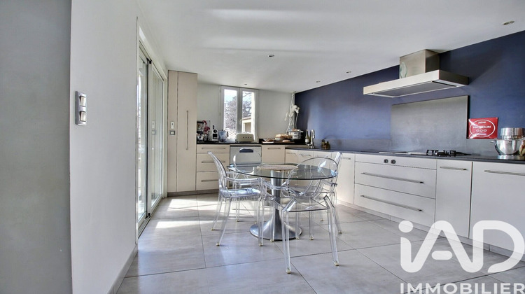 Ma-Cabane - Vente Appartement Morières-Lès-Avignon, 216 m²