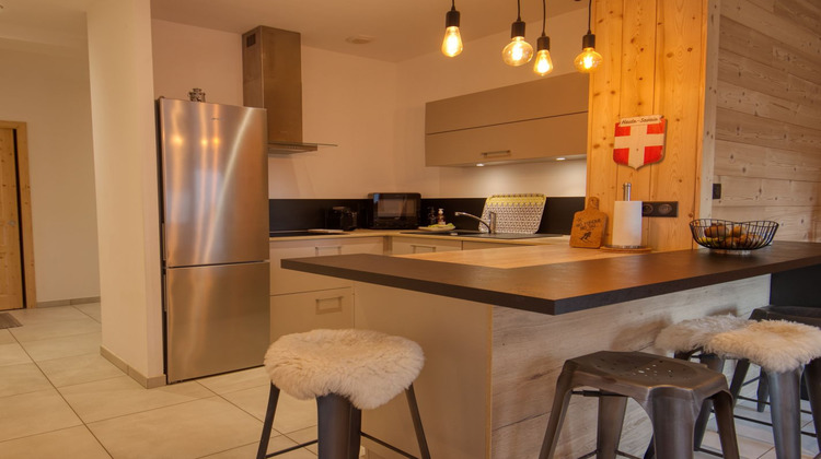 Ma-Cabane - Vente Appartement MORILLON, 84 m²