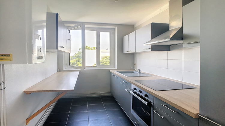 Ma-Cabane - Vente Appartement Mourenx, 66 m²