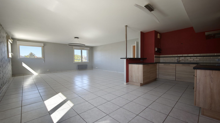 Ma-Cabane - Vente Appartement Mûrs-Erigné, 65 m²