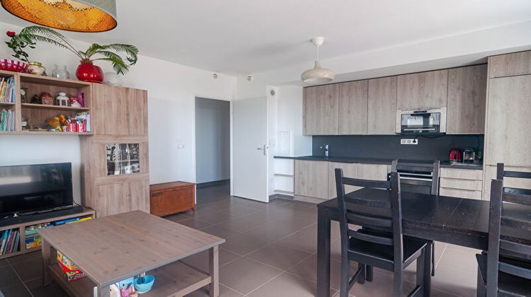 Ma-Cabane - Vente Appartement NANTERRE, 75 m²