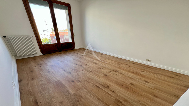 Ma-Cabane - Vente Appartement NANTERRE, 77 m²