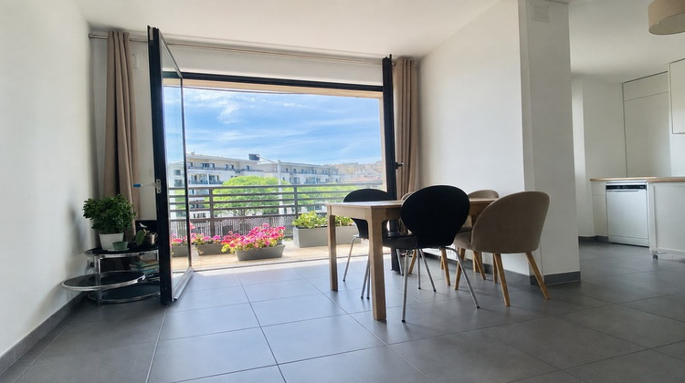 Ma-Cabane - Vente Appartement NANTERRE, 60 m²