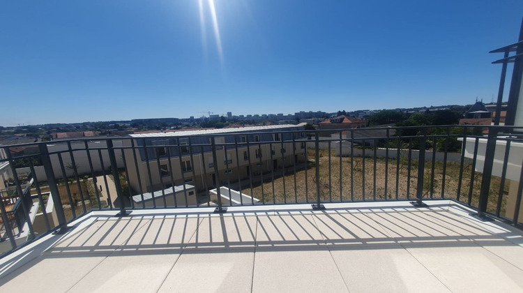 Ma-Cabane - Vente Appartement NANTERRE, 77 m²