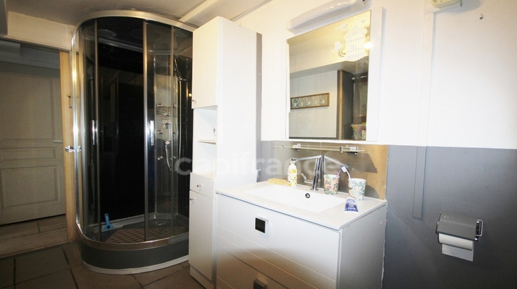 Ma-Cabane - Vente Appartement NERIS LES BAINS, 65 m²