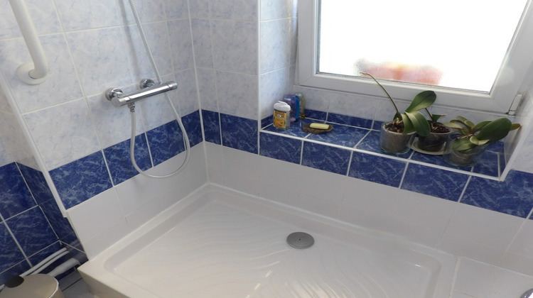 Ma-Cabane - Vente Appartement NERIS LES BAINS, 135 m²