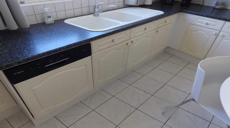 Ma-Cabane - Vente Appartement NERIS LES BAINS, 135 m²