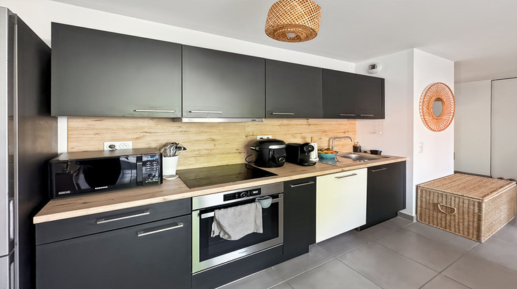Ma-Cabane - Vente Appartement NEUILLY-PLAISANCE, 60 m²