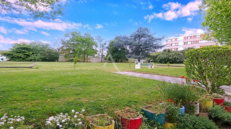 Ma-Cabane - Vente Appartement NEUILLY-SUR-MARNE, 65 m²