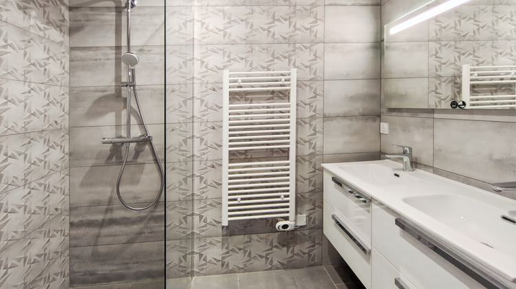 Ma-Cabane - Vente Appartement NEUVECELLE, 77 m²