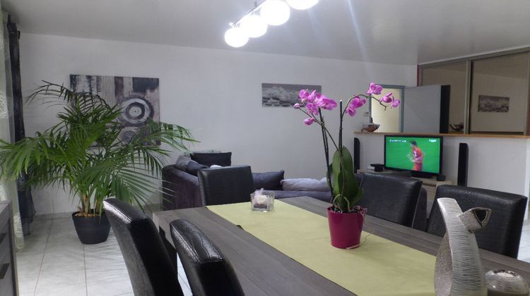 Ma-Cabane - Vente Appartement NEUVES-MAISONS, 72 m²