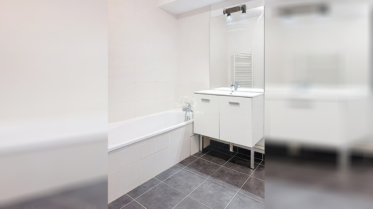 Ma-Cabane - Vente Appartement Neuville-sur-Saône, 61 m²