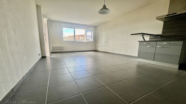 Ma-Cabane - Vente Appartement Nîmes, 49 m²