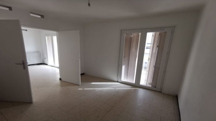 Ma-Cabane - Vente Appartement Nîmes, 61 m²