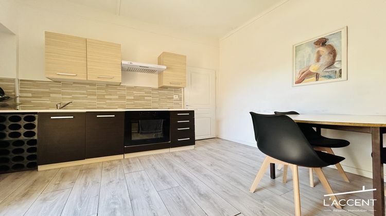 Ma-Cabane - Vente Appartement Nîmes, 34 m²