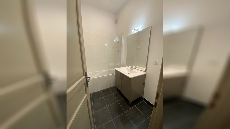 Ma-Cabane - Vente Appartement Nîmes, 57 m²