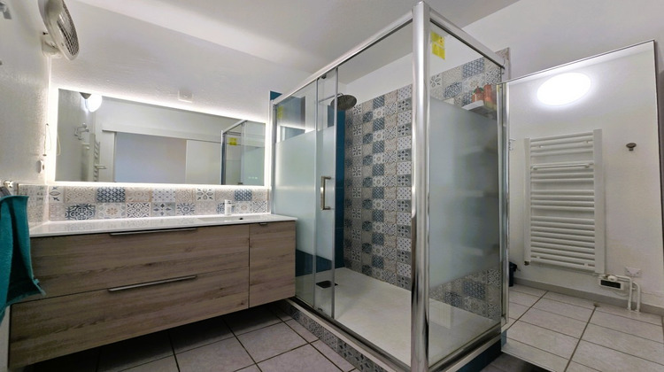 Ma-Cabane - Vente Appartement Nîmes, 81 m²