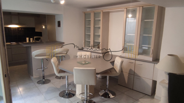 Ma-Cabane - Vente Appartement Nîmes, 80 m²
