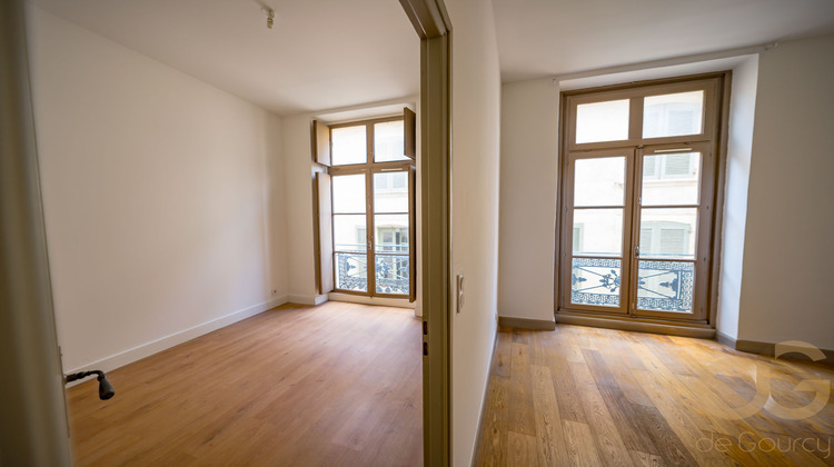 Ma-Cabane - Vente Appartement Nîmes, 57 m²