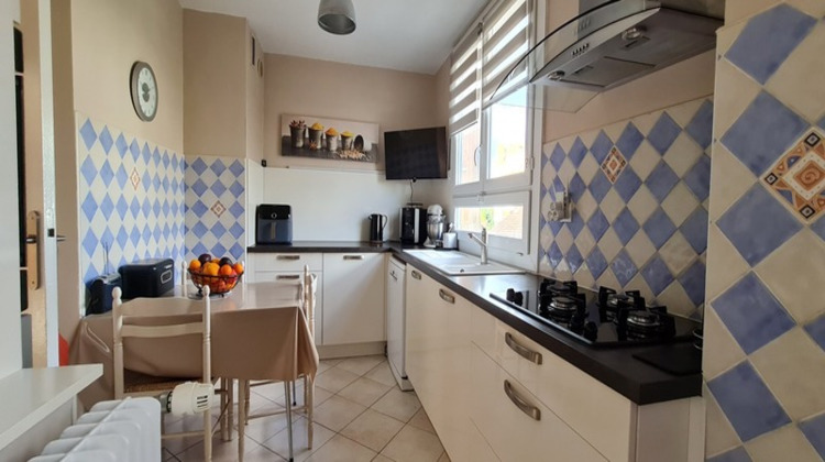 Ma-Cabane - Vente Appartement NIMES, 84 m²