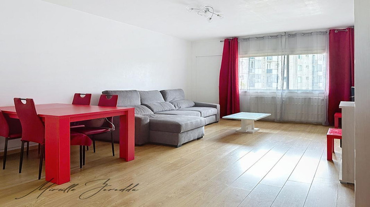 Ma-Cabane - Vente Appartement NIMES, 64 m²