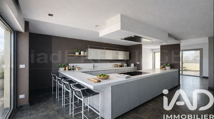 Ma-Cabane - Vente Appartement Nîmes, 215 m²