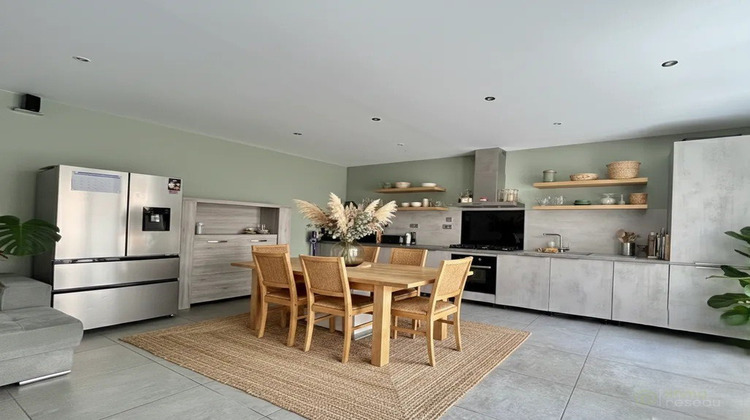 Ma-Cabane - Vente Appartement NIMES, 155 m²