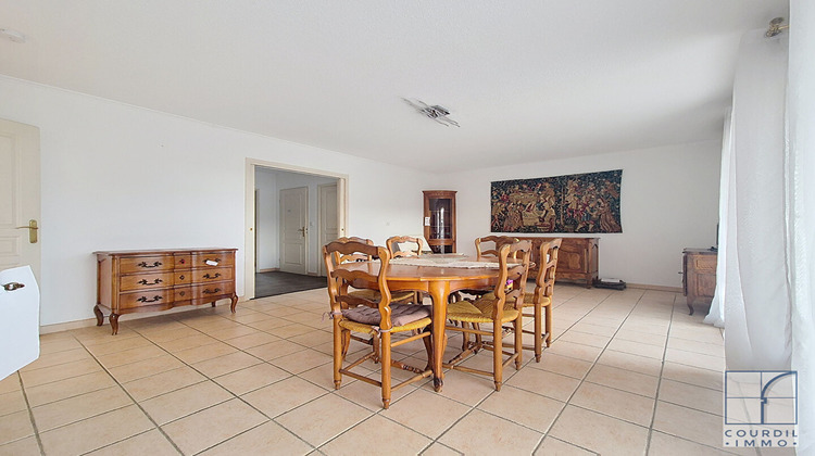 Ma-Cabane - Vente Appartement NIMES, 81 m²