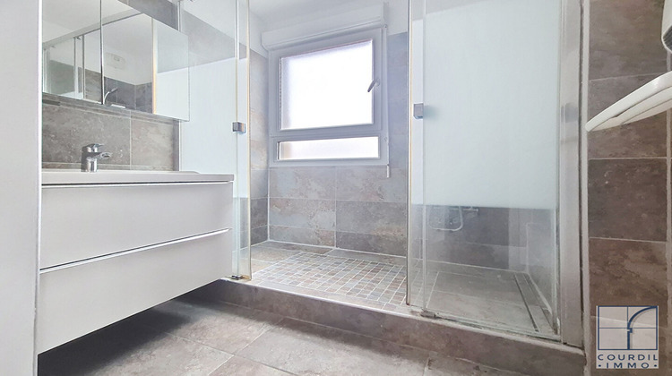 Ma-Cabane - Vente Appartement NIMES, 81 m²