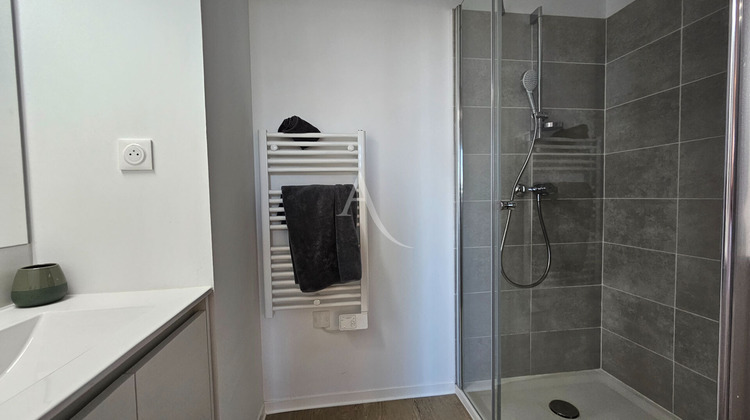 Ma-Cabane - Vente Appartement NIMES, 73 m²