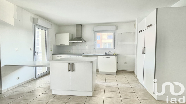 Ma-Cabane - Vente Appartement Nîmes, 64 m²