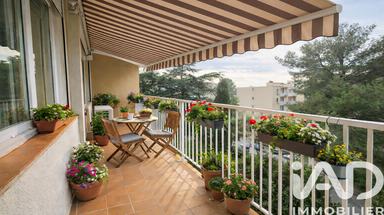 Ma-Cabane - Vente Appartement Nîmes, 98 m²