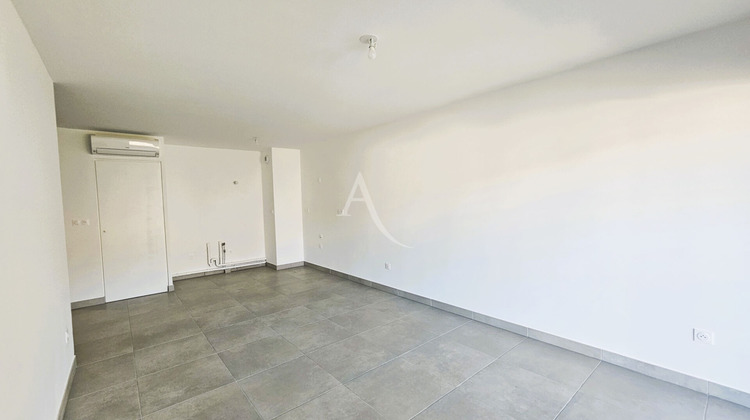 Ma-Cabane - Vente Appartement NIMES, 65 m²