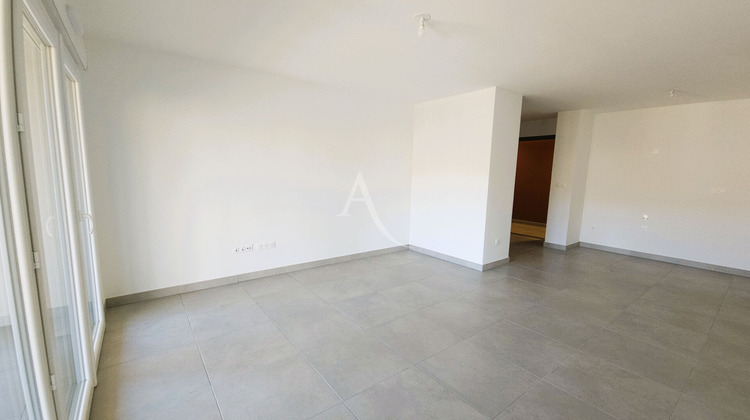 Ma-Cabane - Vente Appartement NIMES, 65 m²