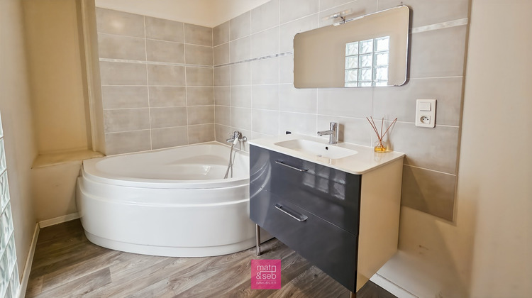 Ma-Cabane - Vente Appartement NIMES, 68 m²