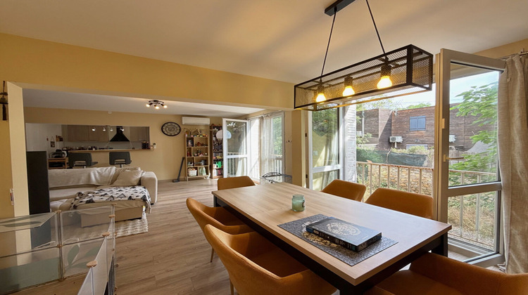 Ma-Cabane - Vente Appartement NIMES, 75 m²