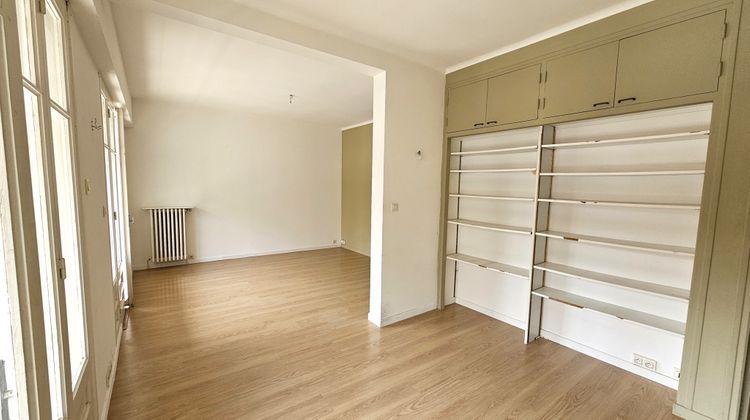 Ma-Cabane - Vente Appartement Nîmes, 77 m²