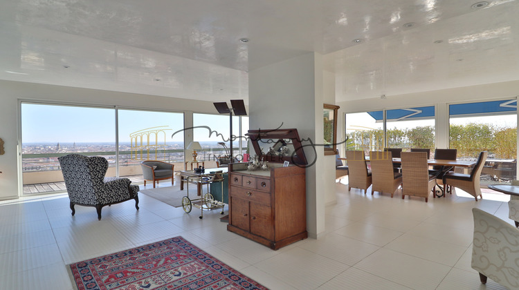 Ma-Cabane - Vente Appartement Nîmes, 196 m²