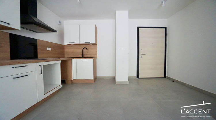 Ma-Cabane - Vente Appartement Nîmes, 46 m²