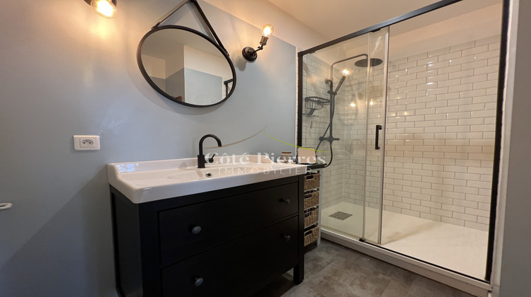 Ma-Cabane - Vente Appartement Nîmes, 64 m²