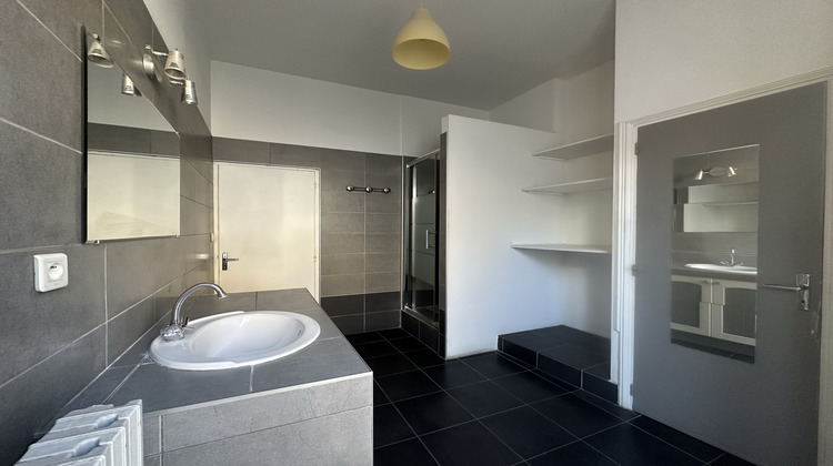 Ma-Cabane - Vente Appartement Nîmes, 71 m²