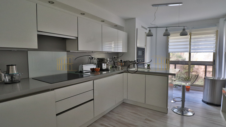 Ma-Cabane - Vente Appartement Nîmes, 90 m²