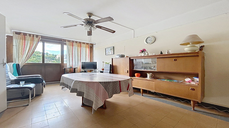 Ma-Cabane - Vente Appartement NIMES, 64 m²